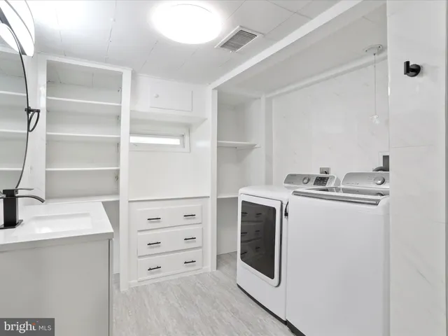 $325,000 | 112 Riverview Drive, Falling Waters, WV 25419