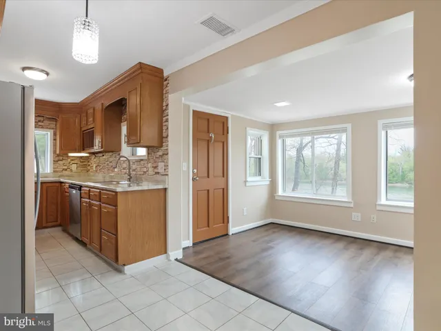 $325,000 | 112 Riverview Drive, Falling Waters, WV 25419