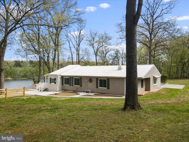 $325,000 | 112 Riverview Drive, Falling Waters, WV 25419