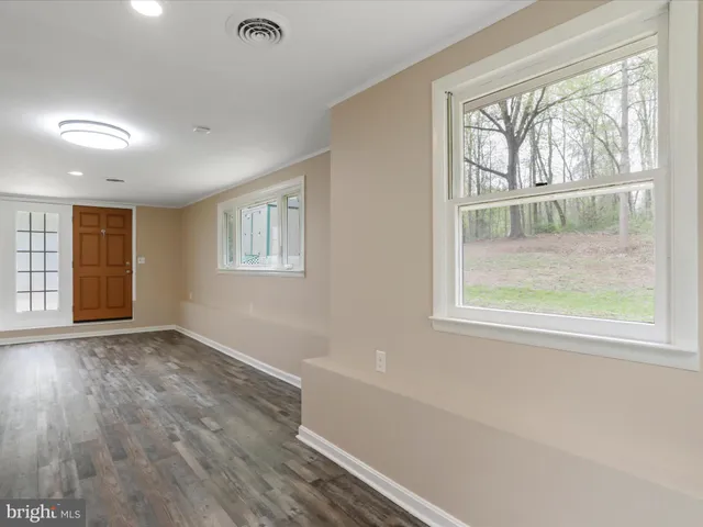 $325,000 | 112 Riverview Drive, Falling Waters, WV 25419