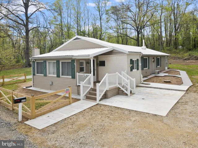 $325,000 | 112 Riverview Drive, Falling Waters, WV 25419