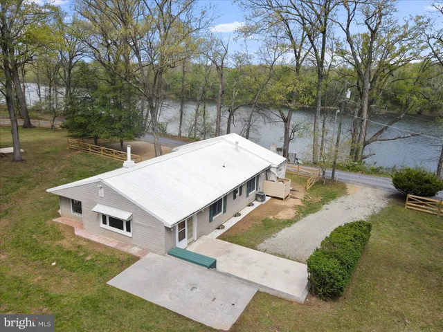 $325,000 | 112 Riverview Drive, Falling Waters, WV 25419