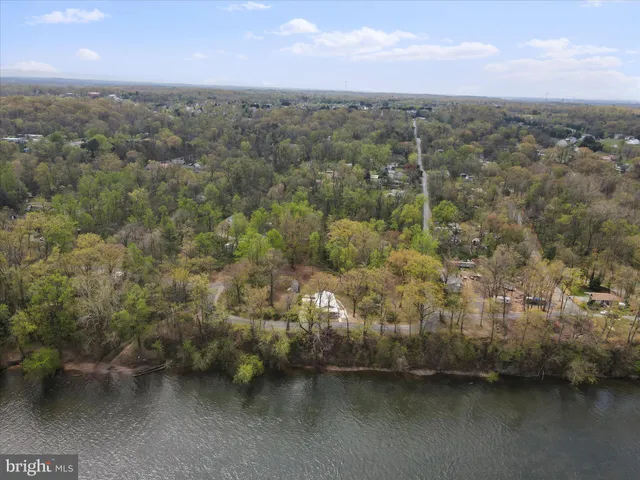 $325,000 | 112 Riverview Drive, Falling Waters, WV 25419