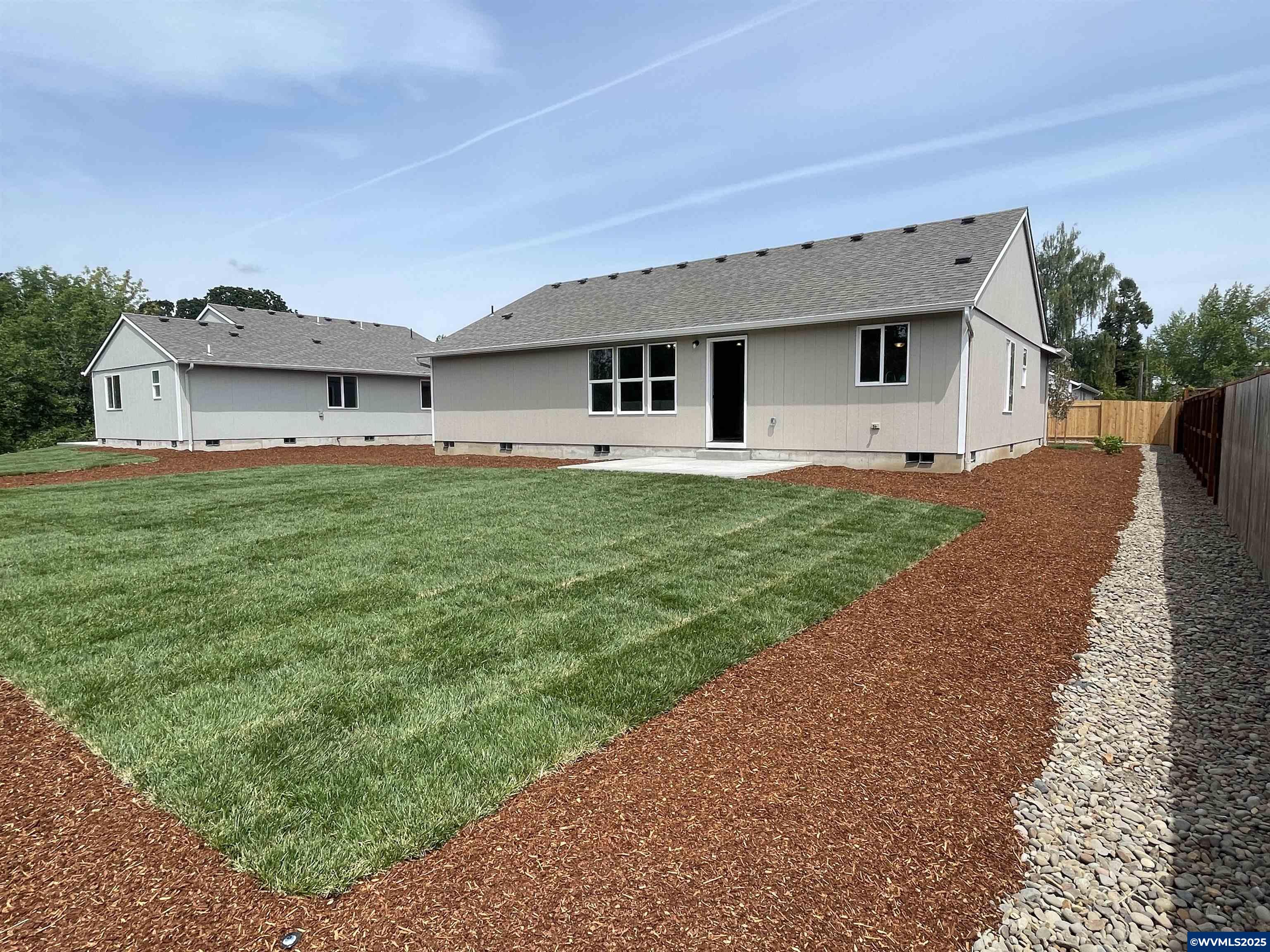 1240 Southwest Hop Street Albany, OR 97321 - Photo 35 of 37