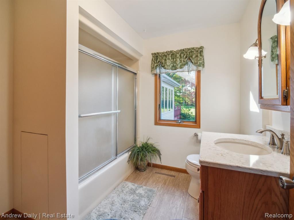 2947 Carleton West Road Carleton, MI 48117 - Photo 18 of 29
