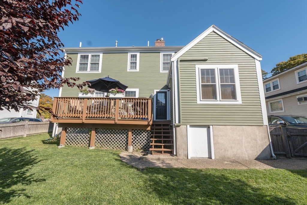 29 Governors Road Milton, MA 02186 - Photo 31 of 42 a front view of a house with garden