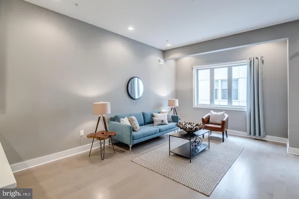 $3,100 | 832 North 3rd Street, Unit 4, Philadelphia, PA 19123