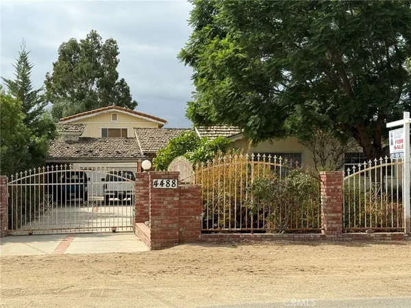 $1,595 | 4488 Hillside Avenue, Norco, CA 92860