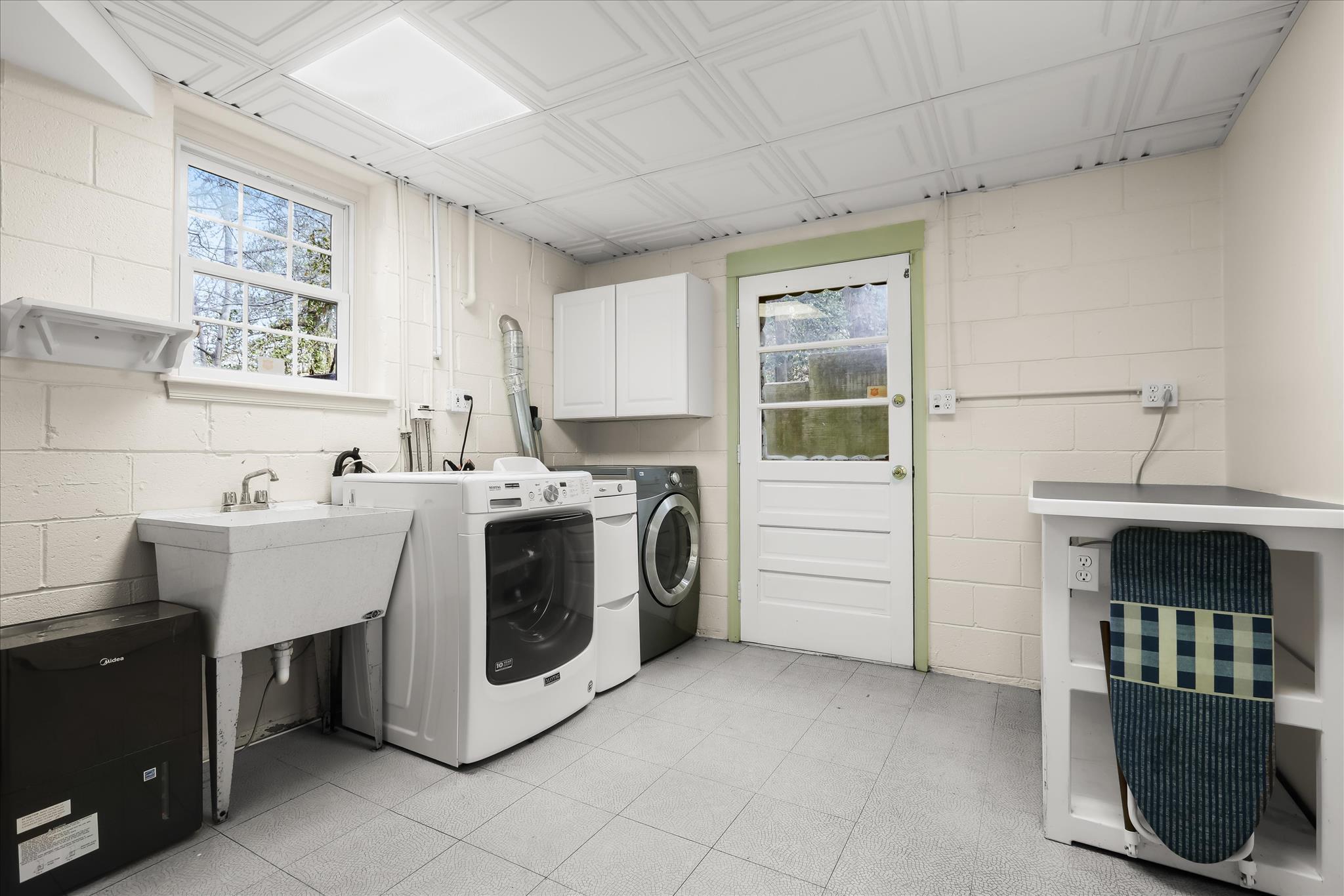 326 Edgewater Road Pasadena, MD 21122 - Photo 21 of 46 Utility Room with Exterior Exit