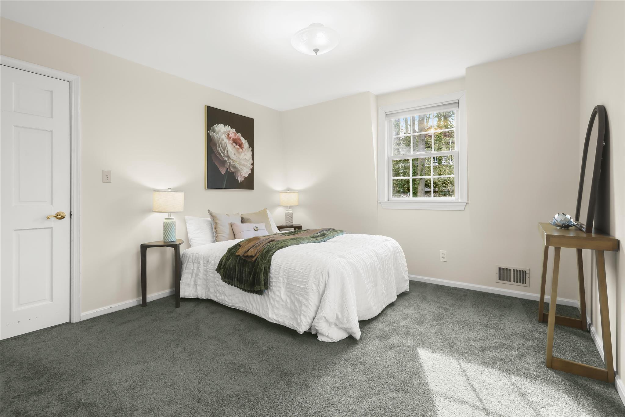 326 Edgewater Road Pasadena, MD 21122 - Photo 22 of 46 1st Bedroom