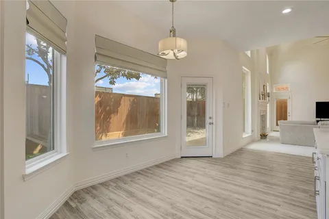 $895,000 | 4114 West Northampton Place, Houston, TX 77098