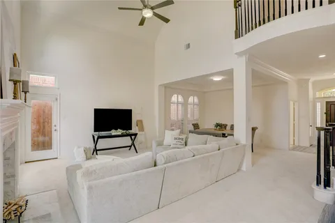 $895,000 | 4114 West Northampton Place, Houston, TX 77098