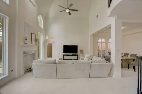 $895,000 | 4114 West Northampton Place, Houston, TX 77098