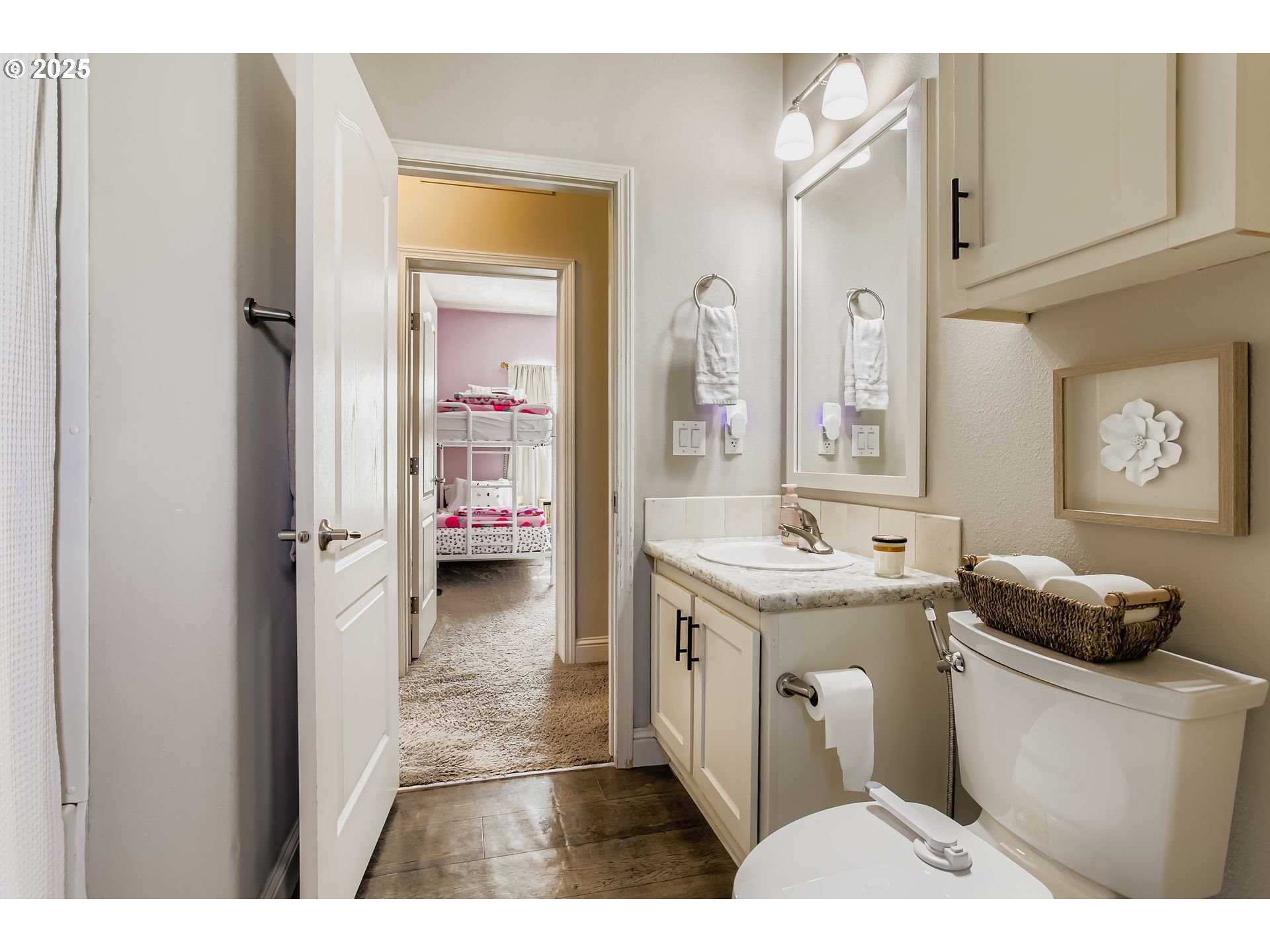12450 Southwest Fischer Road, Unit 134 Tigard, OR 97224 - Photo 21 of 33 Bathroom