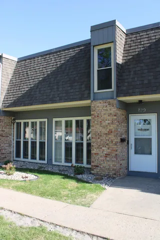 $170,000 | 829 23rd Avenue South, Moorhead, MN 56560