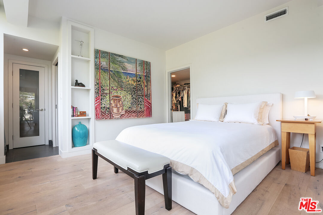 17352 Sunset Boulevard, Unit 301 Pacific Palisades, CA 90272 - Photo 11 of 31