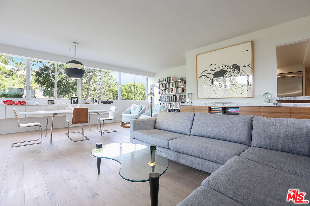 17352 Sunset Boulevard, Unit 301 Pacific Palisades, CA 90272 - Photo 7 of 31