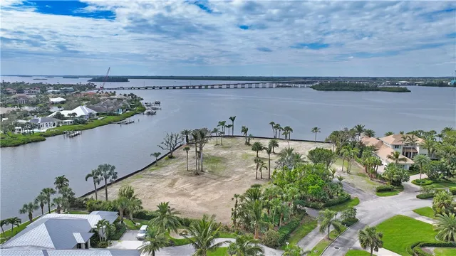 $12,900,000 | 510 River Drive, Vero Beach, FL 32963