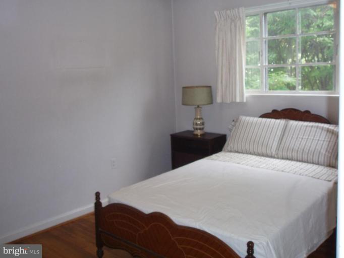 9718 Holmhurst Road Bethesda, MD 20817 - Photo 8 of 12 Bedroom #2
