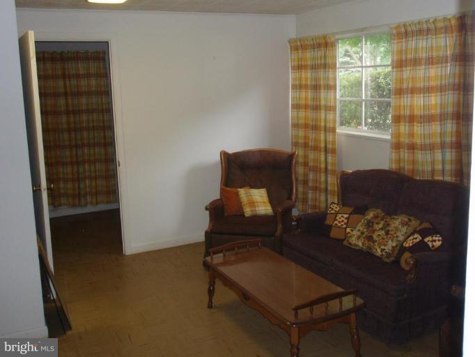 9718 Holmhurst Road Bethesda, MD 20817 - Photo 10 of 12 Family Room