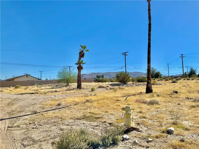 $75,000 | 74517 Serrano Drive, Twentynine Palms, CA 92277