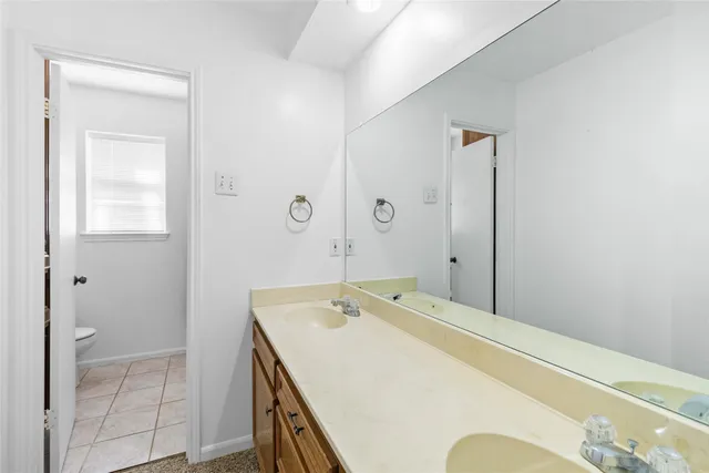 $2,200 | 2108 Greentree Drive, Huntsville, TX 77340