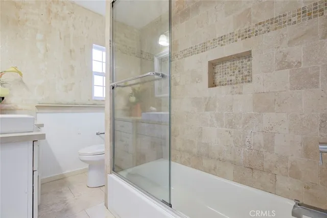 $1,379,000 | 5802 Colfax Avenue, North Hollywood, CA 91601