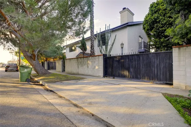 $1,379,000 | 5802 Colfax Avenue, North Hollywood, CA 91601