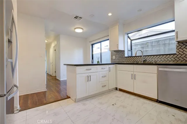 $1,379,000 | 5802 Colfax Avenue, North Hollywood, CA 91601