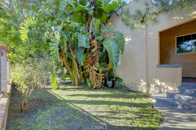 $1,379,000 | 5802 Colfax Avenue, North Hollywood, CA 91601