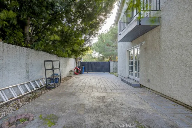 $1,379,000 | 5802 Colfax Avenue, North Hollywood, CA 91601