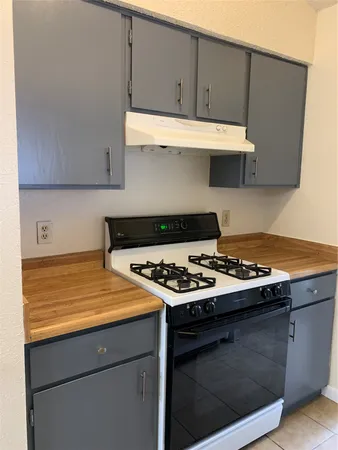 $1,250 | 10447 Doc Holliday Trail, Unit B, Austin, TX 78753