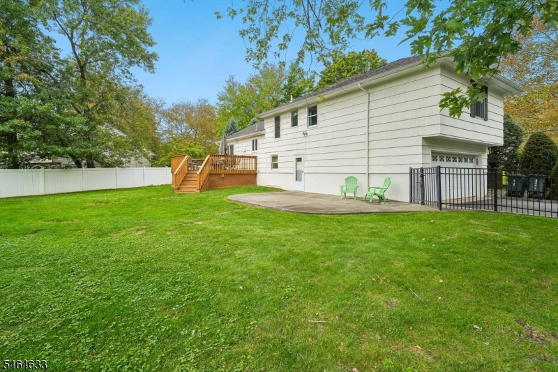 91 Ridge Drive Livingston, NJ 07039 - Photo 29 of 32 Gallery Image 29