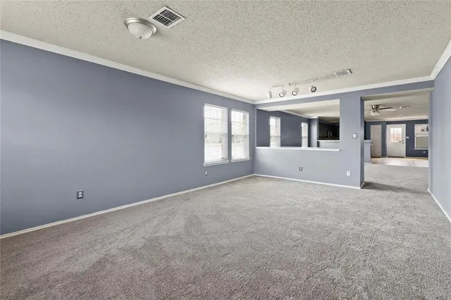 $2,250 | 1600 Dragonback Pass, Little Elm, TX 75036