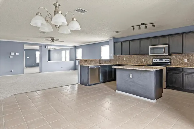 $2,250 | 1600 Dragonback Pass, Little Elm, TX 75036