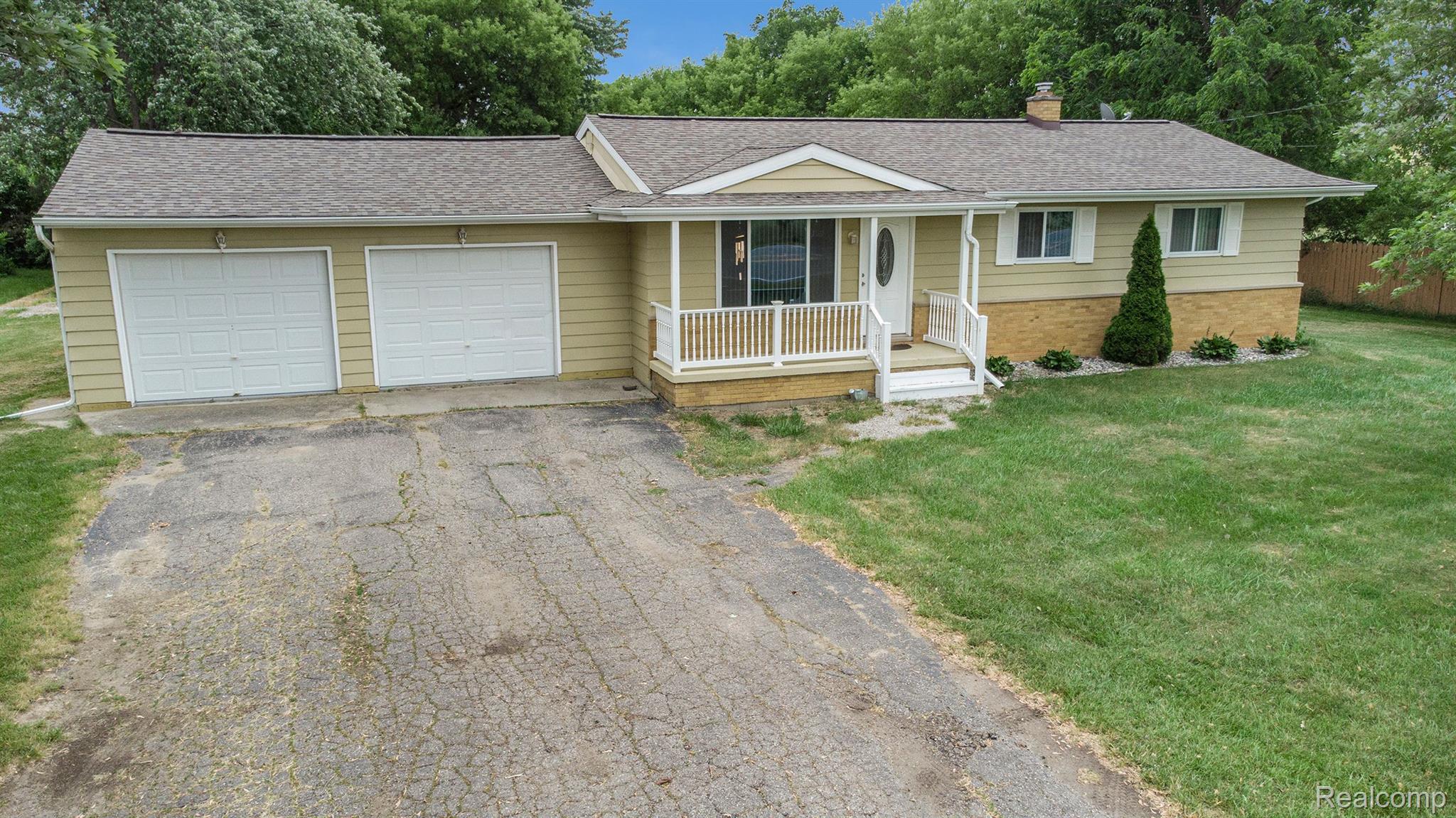 1052 Elms Road Flint, MI 48532 - Photo 36 of 45 Gallery Image 36