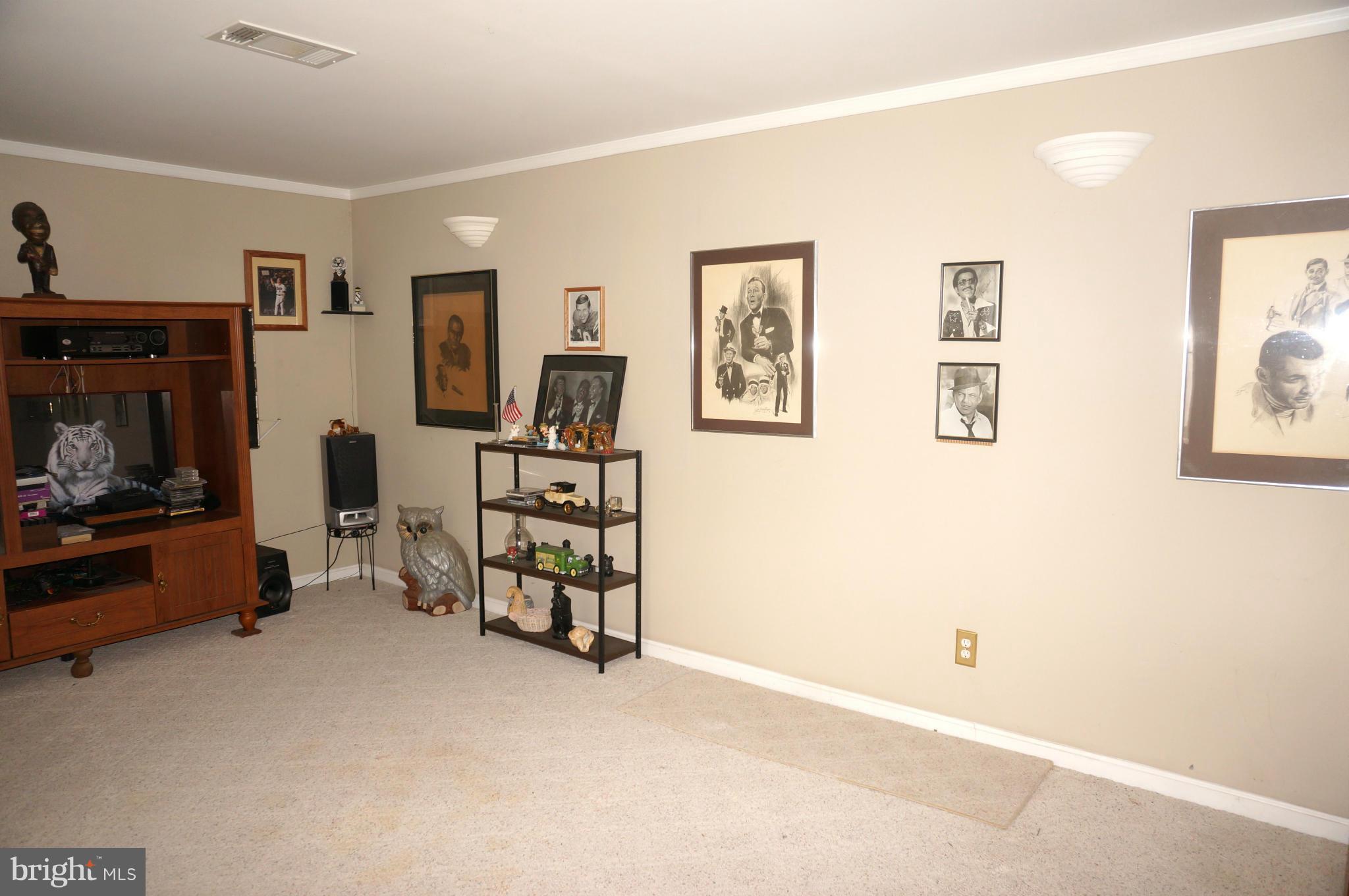 8723 Stockwell Road Baltimore, MD 21234 - Photo 15 of 27 Family Room