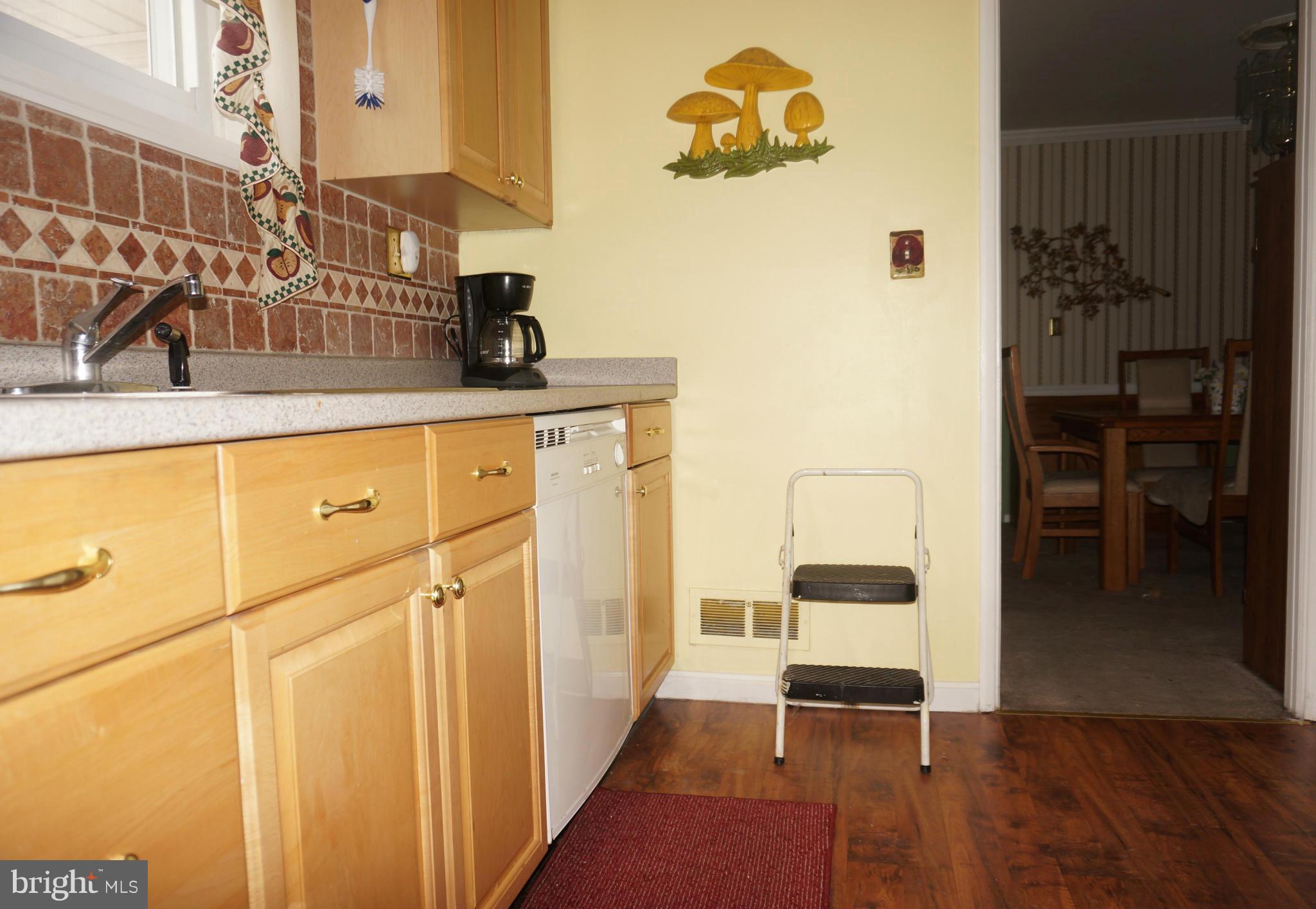 8723 Stockwell Road Baltimore, MD 21234 - Photo 20 of 27 Kitchen