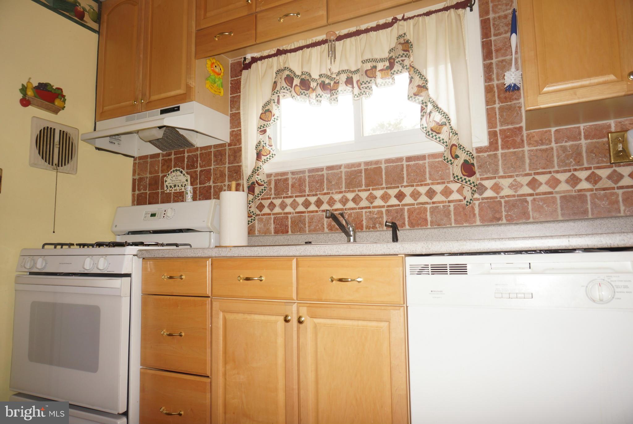 8723 Stockwell Road Baltimore, MD 21234 - Photo 21 of 27 Kitchen