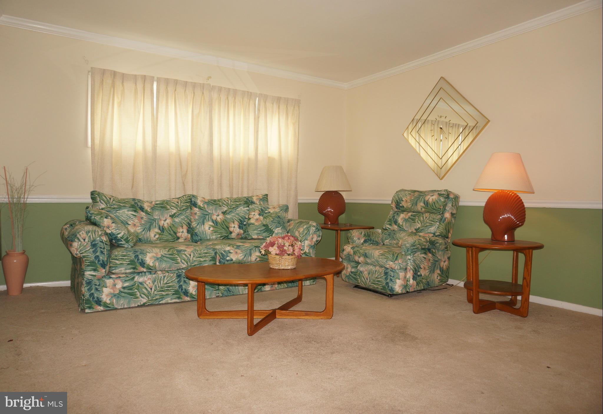 8723 Stockwell Road Baltimore, MD 21234 - Photo 6 of 27 Living Room