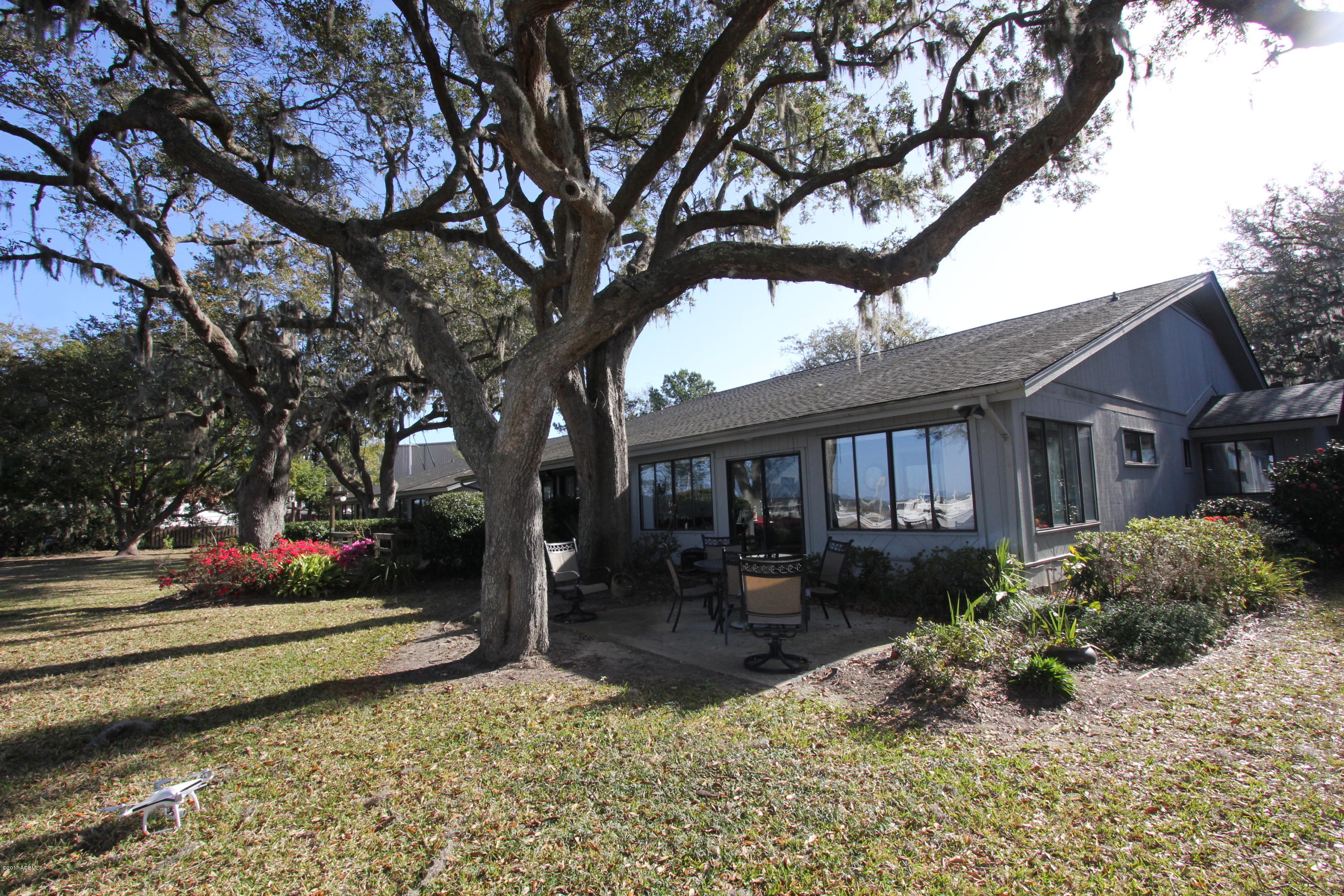 37 A Colony Gardens Road Beaufort, SC 29907 - Photo 19 of 23 Rear yard