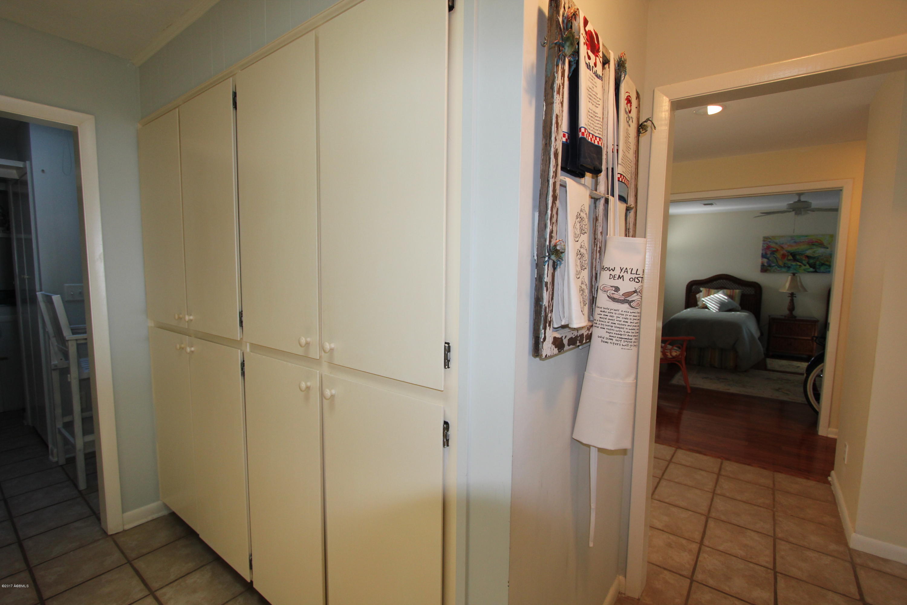 37 A Colony Gardens Road Beaufort, SC 29907 - Photo 6 of 23 Pantry
