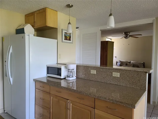 $2,795 | 320 Liliʻuokalani Avenue, Unit 2304, Honolulu, HI 96815