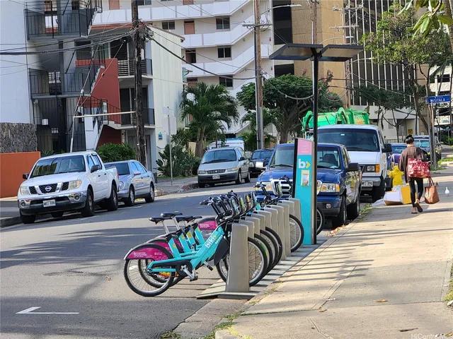 $2,795 | 320 Liliʻuokalani Avenue, Unit 2304, Honolulu, HI 96815