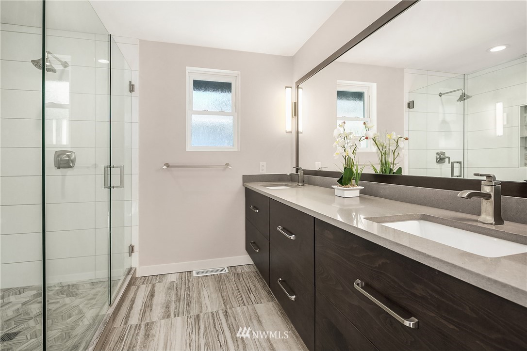 11818 Northeast 167th Street Bothell, WA 98011 - Photo 14 of 25 Gallery Image 14