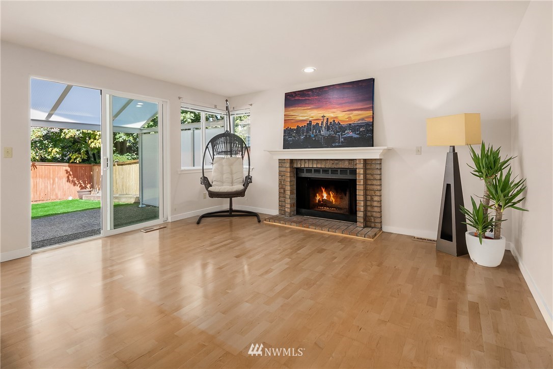 11818 Northeast 167th Street Bothell, WA 98011 - Photo 10 of 25 Gallery Image 10