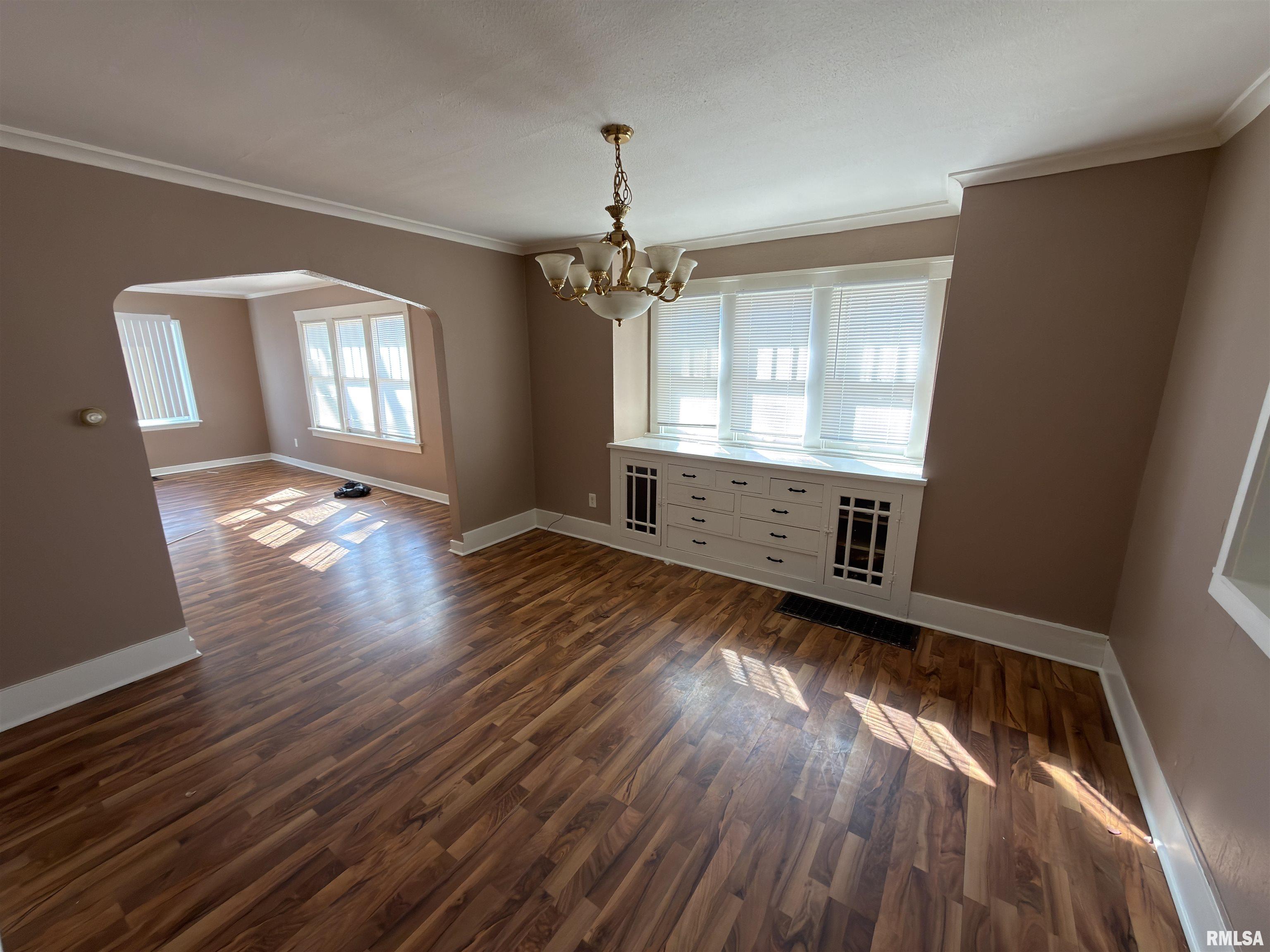 1815 North Sheridan Road Peoria, IL 61604 - Photo 5 of 10