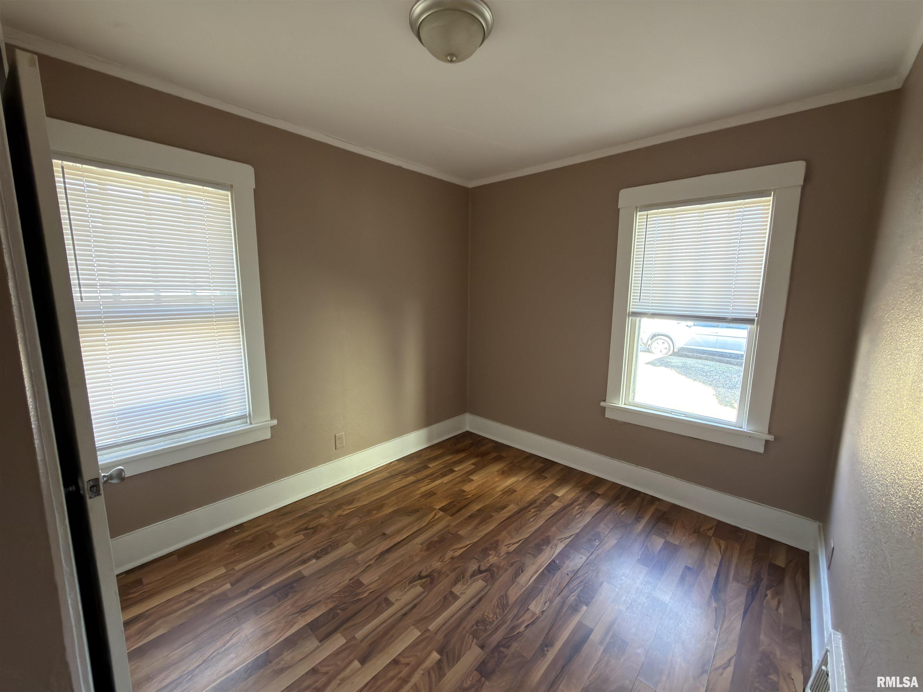 1815 North Sheridan Road Peoria, IL 61604 - Photo 7 of 10