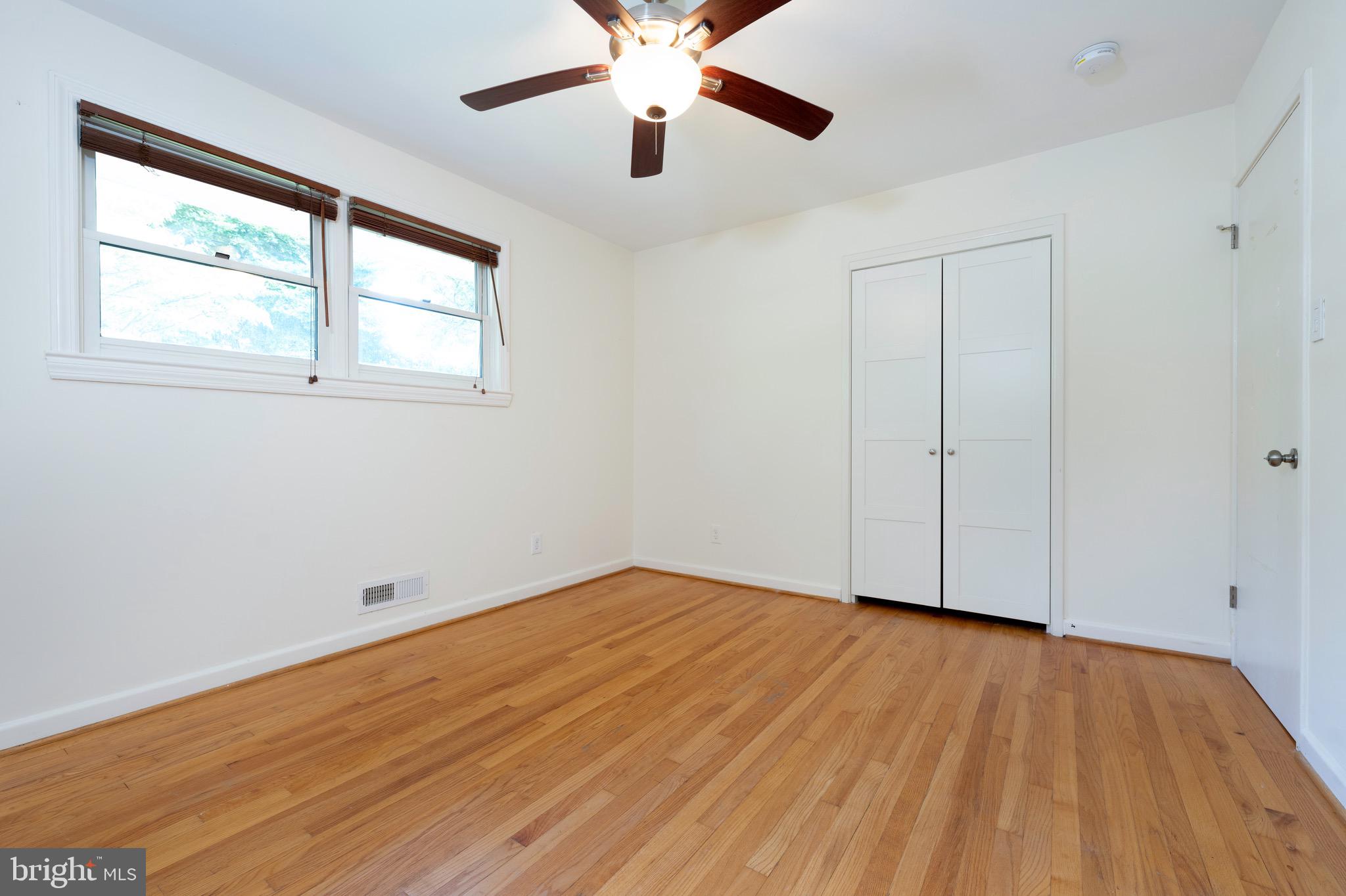 1418 Thornden Road Rockville, MD 20851 - Photo 7 of 17