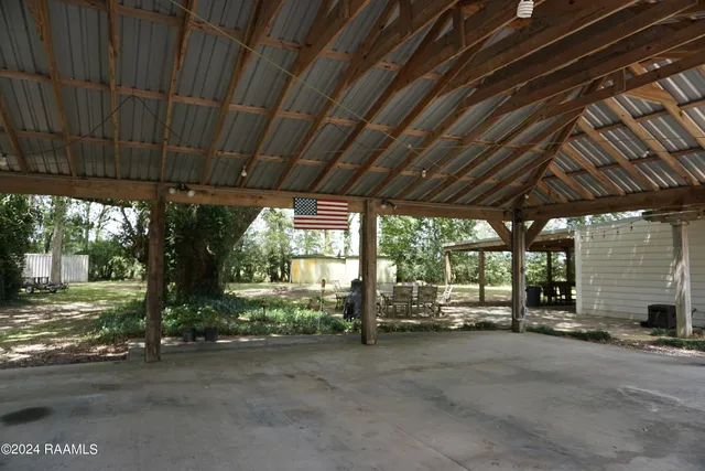 $412,000 | 7535 Highway 93, Arnaudville, LA 70512